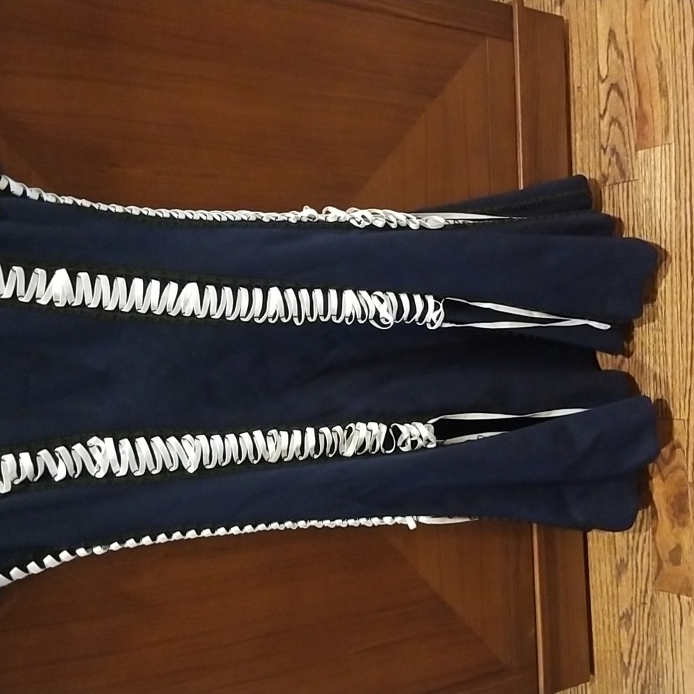 Laced Dress - Picture 3 of 8